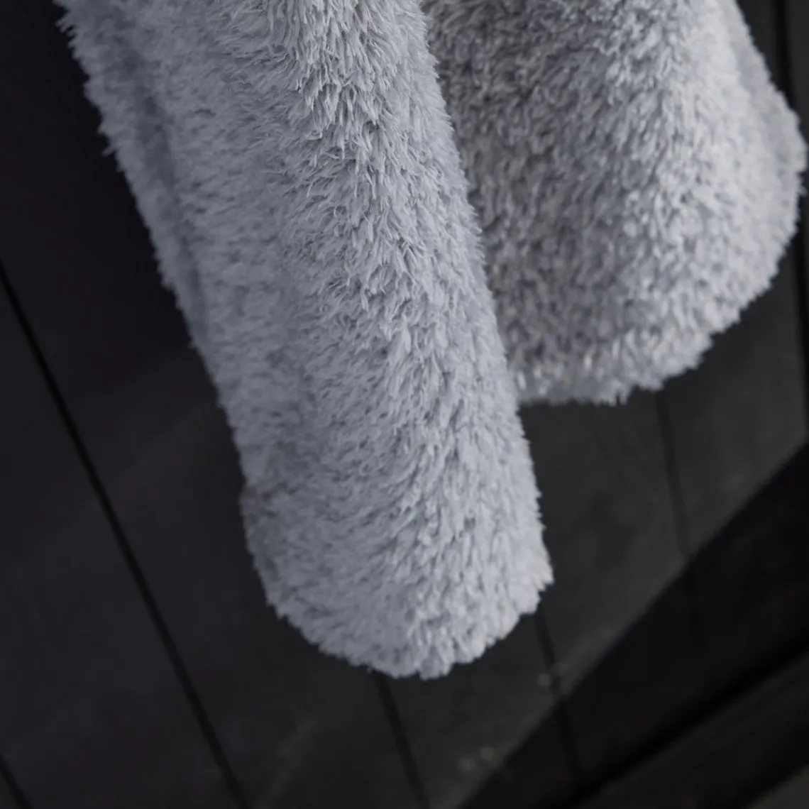 Today Plaid Teddy en Polyester 130 x 180 BIEN AU CHAUD Acier Gris Hot