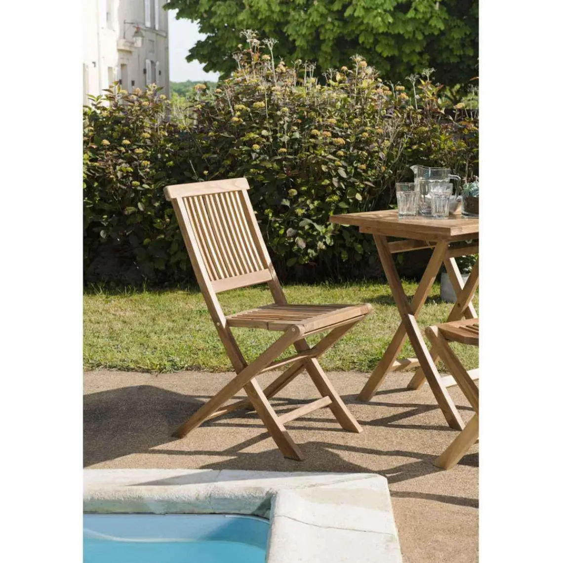 Macabane SALON DE JARDIN EN BOIS TECK 4/6 pers : Ensemble de jardin - 1 Table rectangulaire extensible 120/180*90 cm et 6 chaises Outlet