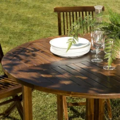 Macabane Salon de jardin HANNA en bois teck huilé 4/5 personnes - ensemble de jardin : 1 table ronde à rabats papillon et 4 chaises