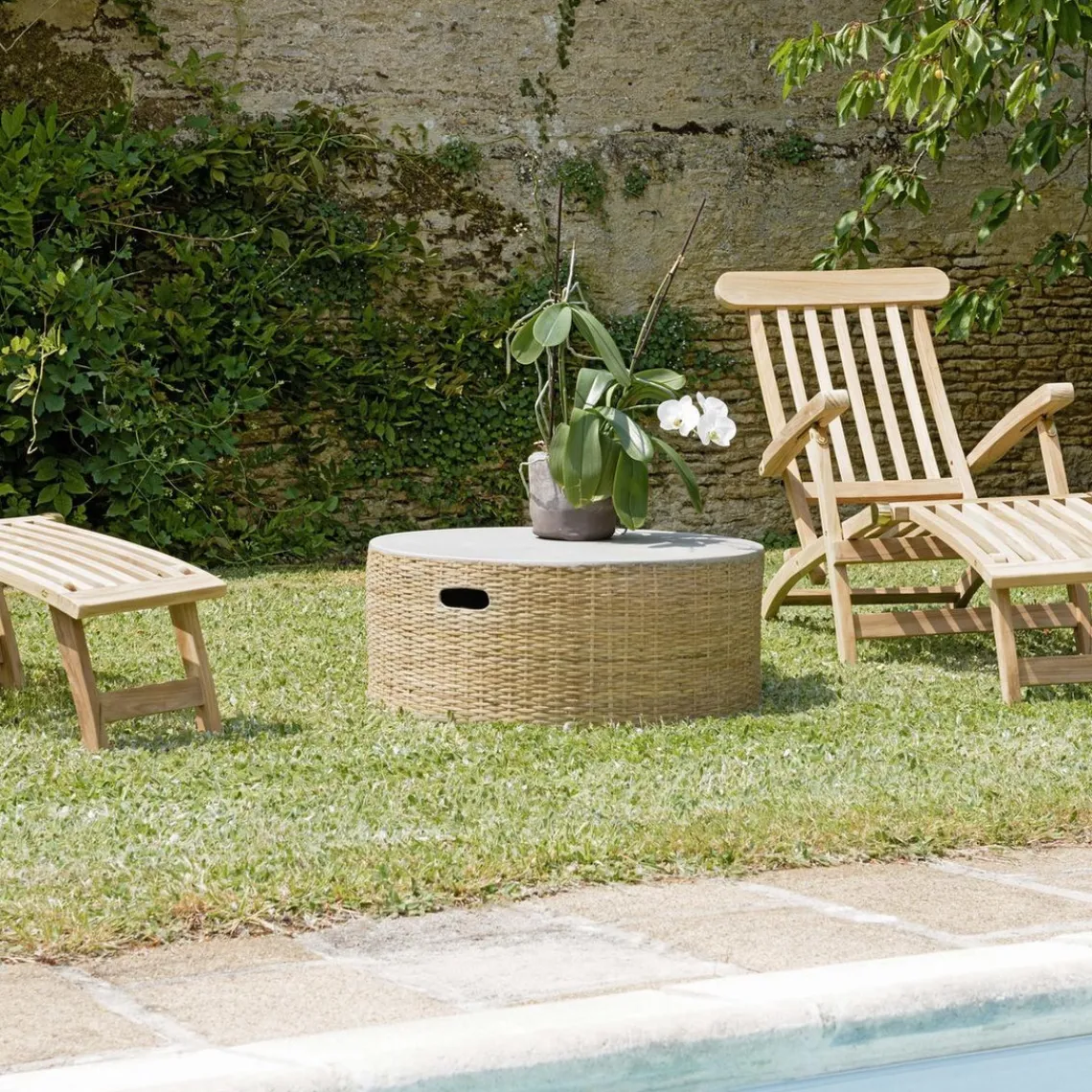 Macabane Table basse ronde plateau en béton socle en bambou naturel HECTOR Discount