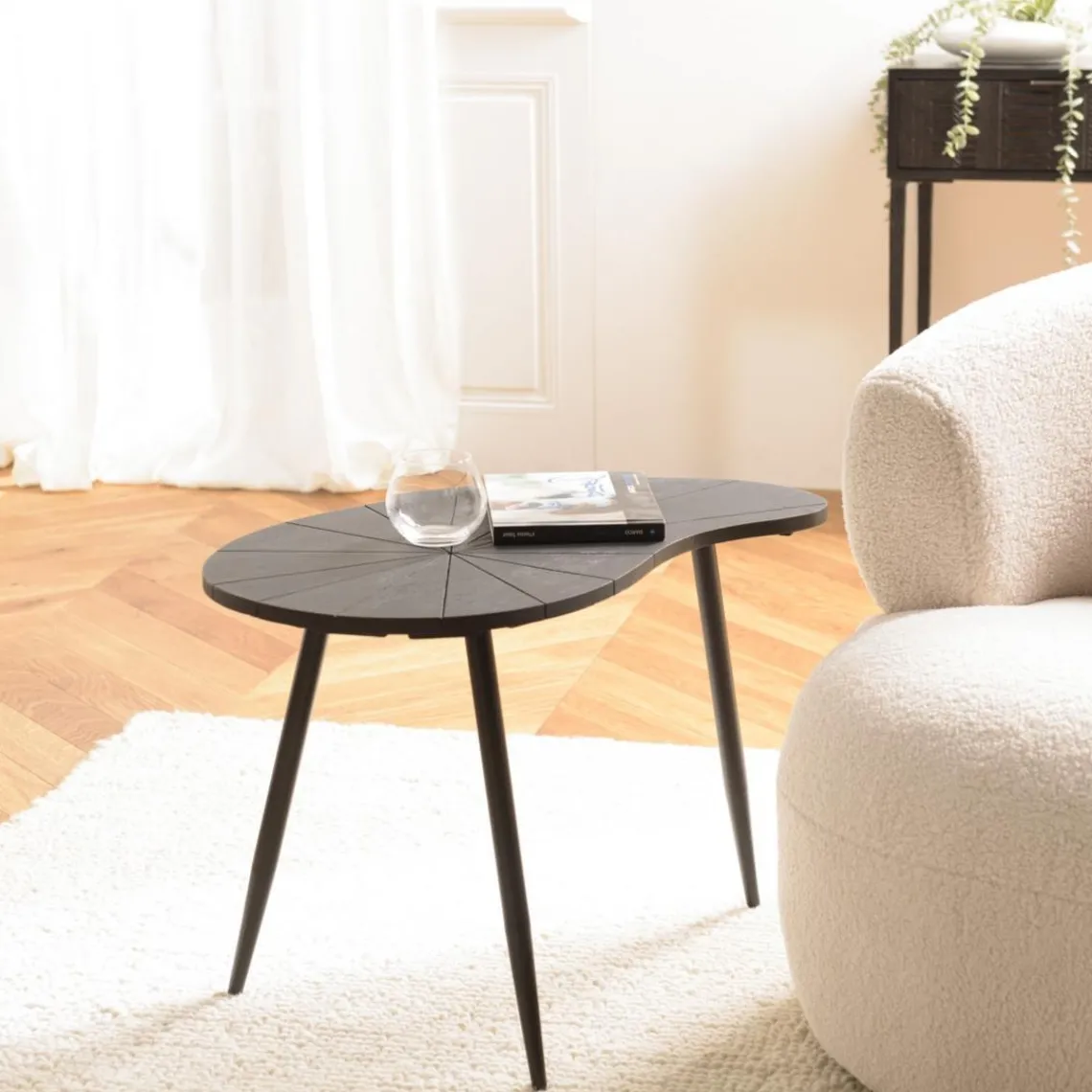 Macabane Table d’appoint ovoïde plateau texturé Noir mat et pieds Fer noir JAMES Outlet