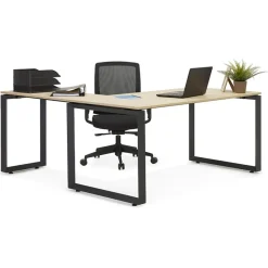 ALTEREGO Table de réunion ou bureau bench 'BAKUS SQUARE' en bois finition Noyer et métal noir Hot