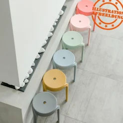 ALTEREGO Tabouret bas empilable 'POMPA' en matière plastique vert clair Hot