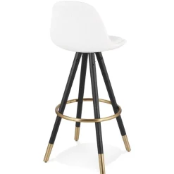 ALTEREGO Tabouret de bar 'CLARISSE' en tissu bouloché blanc et 4 pieds en bois noir Discount