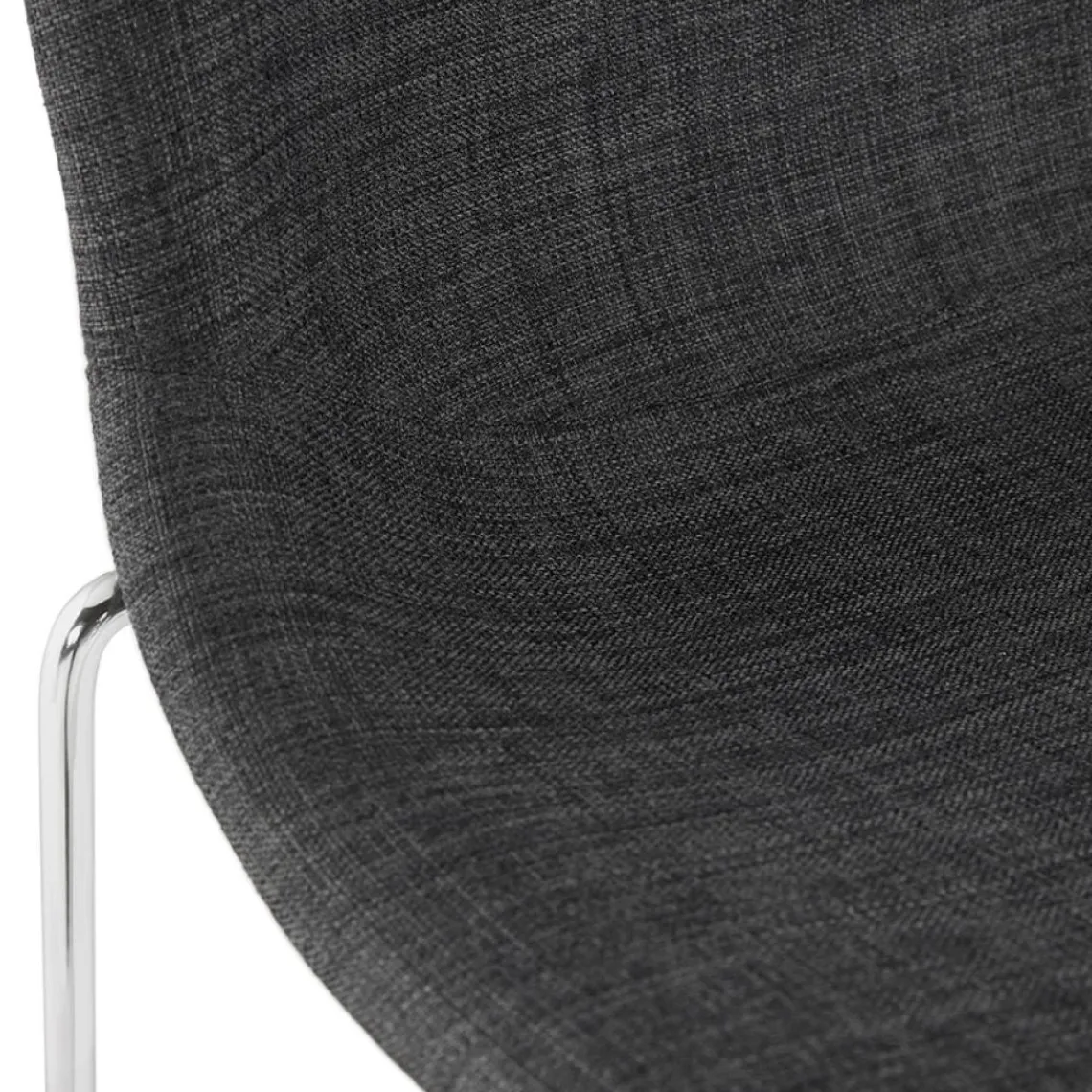 ALTEREGO Tabouret de bar empilable 'FAKIR' en tissu gris foncé et pied en métal chromé New