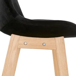 ALTEREGO Tabouret de bar 'MORISS' en velours noir et pieds en bois naturel