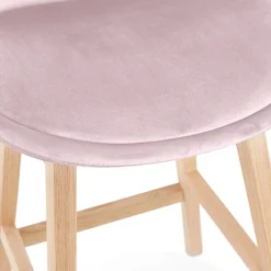 ALTEREGO Tabouret snack mi-hauteur 'MORISS MINI' en velours rose et pieds en bois naturel New