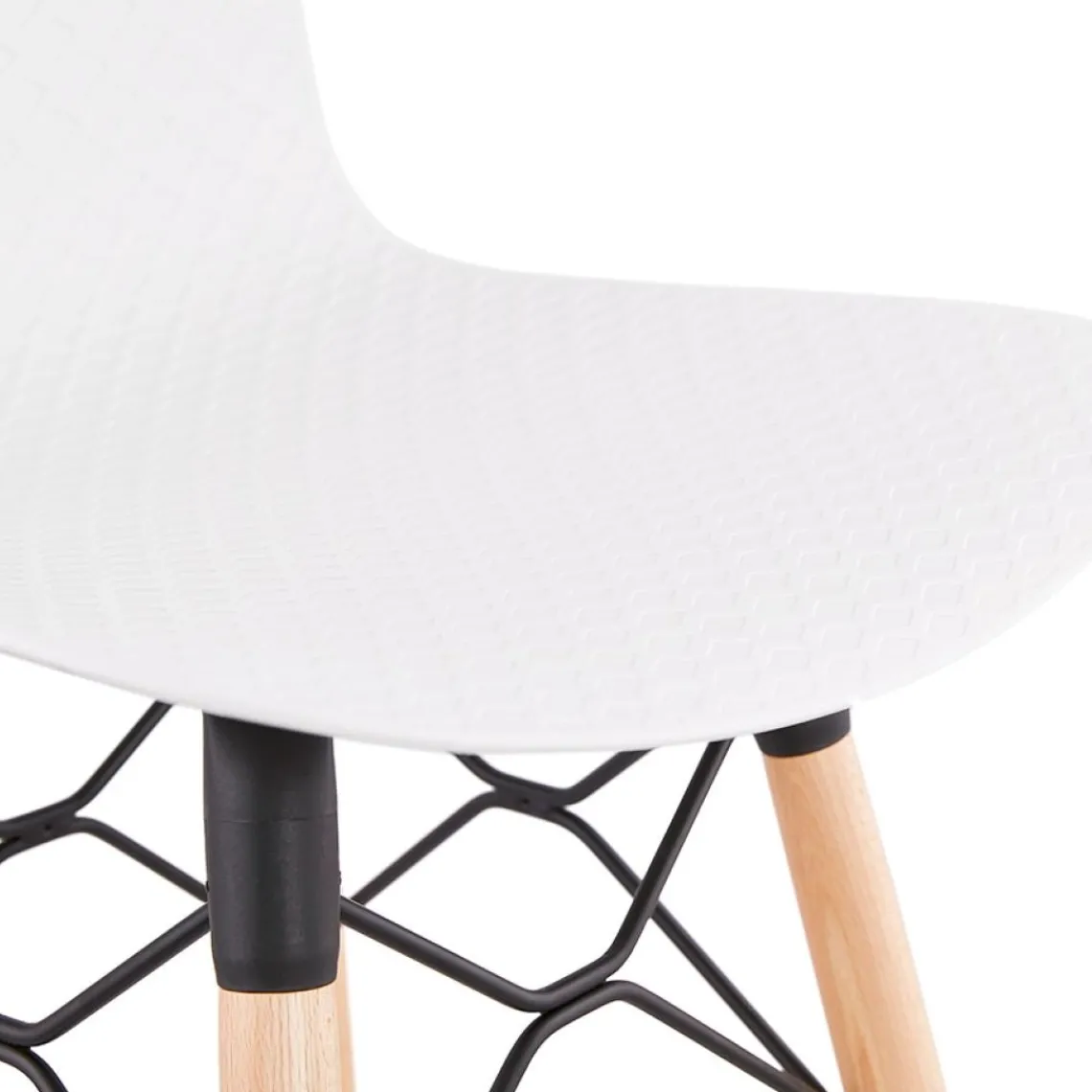 ALTEREGO Tabouret snack mi-hauteur 'MOZAIK MINI' blanc style scandinave Outlet