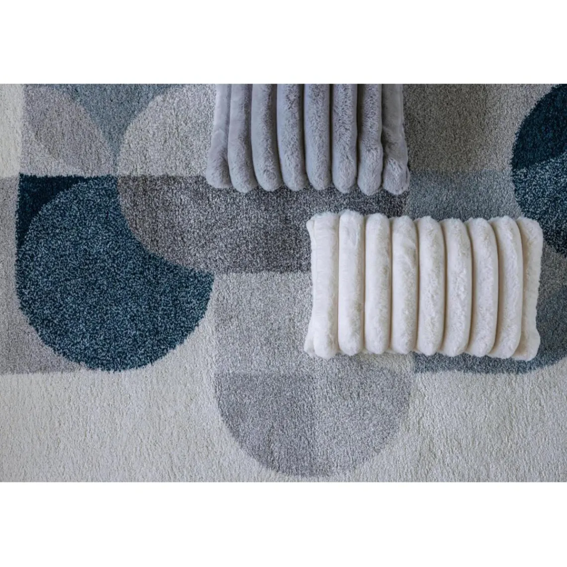 Maison Vivaraise Tapis Aina 2 Paon 160 x 230