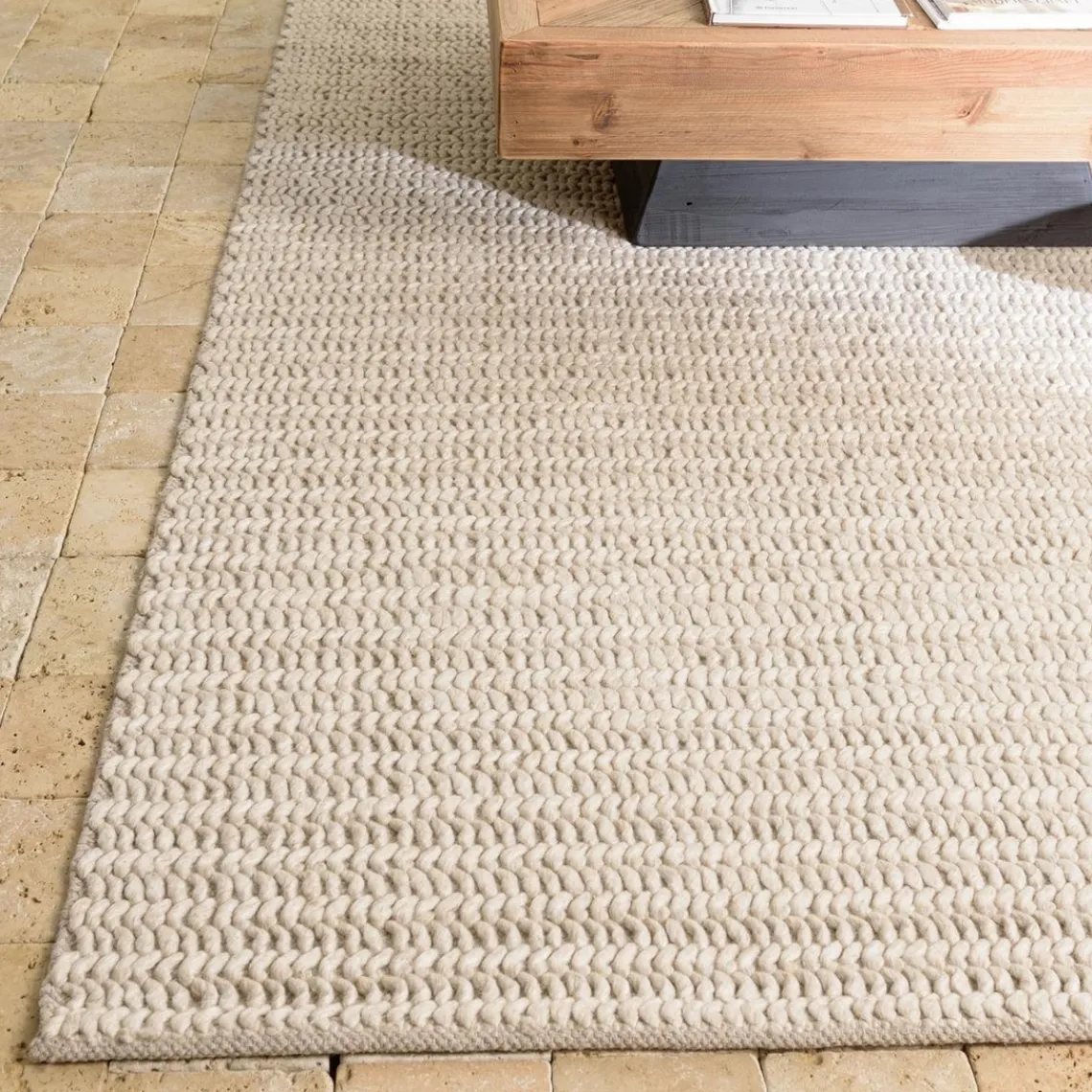 Macabane Tapis rectangulaire en laine tissée couleur beige QUENTIN Best