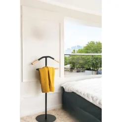 3S. x Home Valet en tube d'acier peint en noir par poudrage applications en bois massif naturel Discount