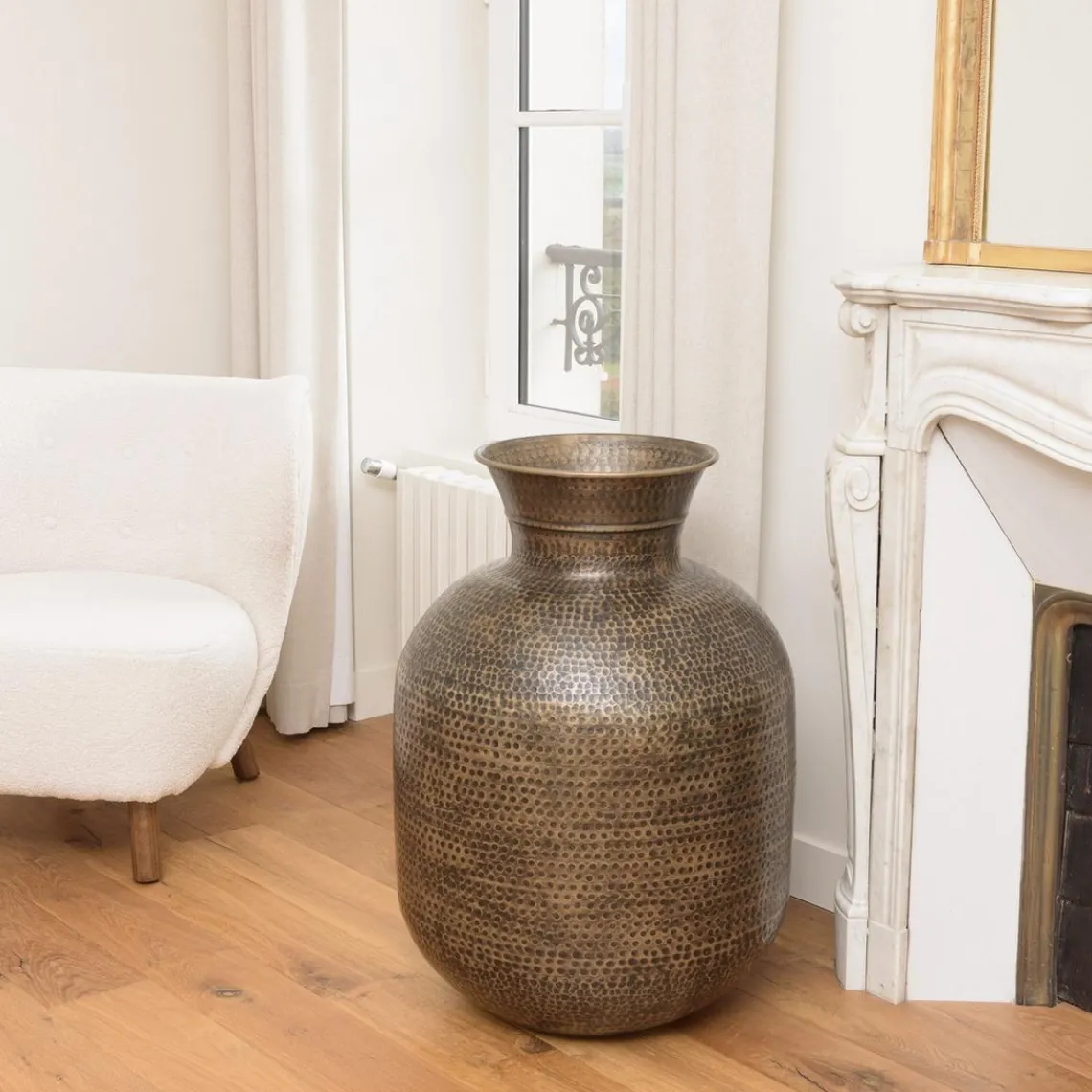 Macabane Vase alu couleur laiton noir antique effet martelé HONORE Best